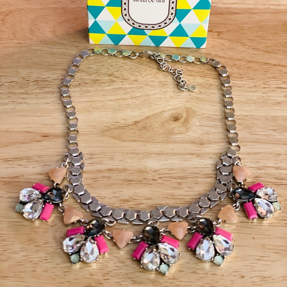 Stella & Dot Callie Pink Silver Statement Necklace